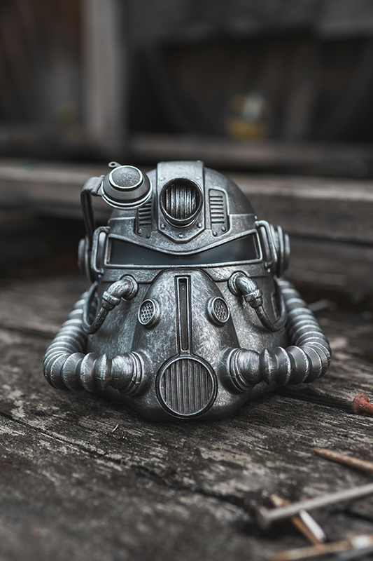 Fallout T-51 Power Armor Helmet Mini Desktop Statue