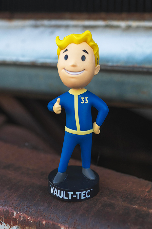 Fallout Vault Boy 33 Charisma Bobblehead – Official Bethesda Gear