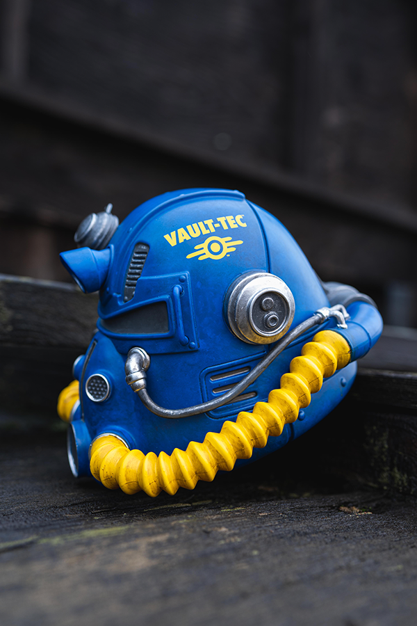 Fallout Vault-Tec T-51 Power Armor Helmet Mini Desktop Statue