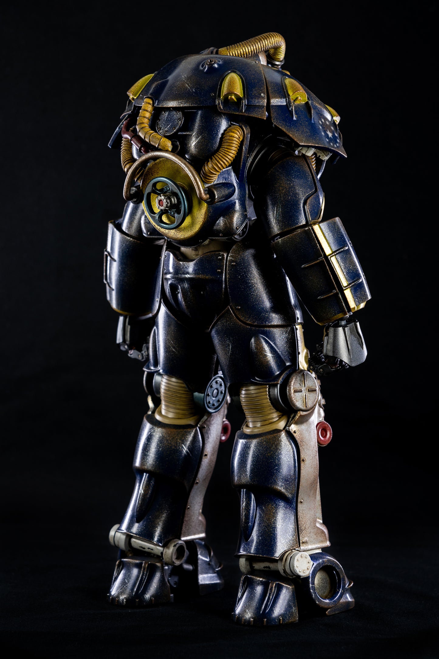 Back view of Tricentennial collectible figure