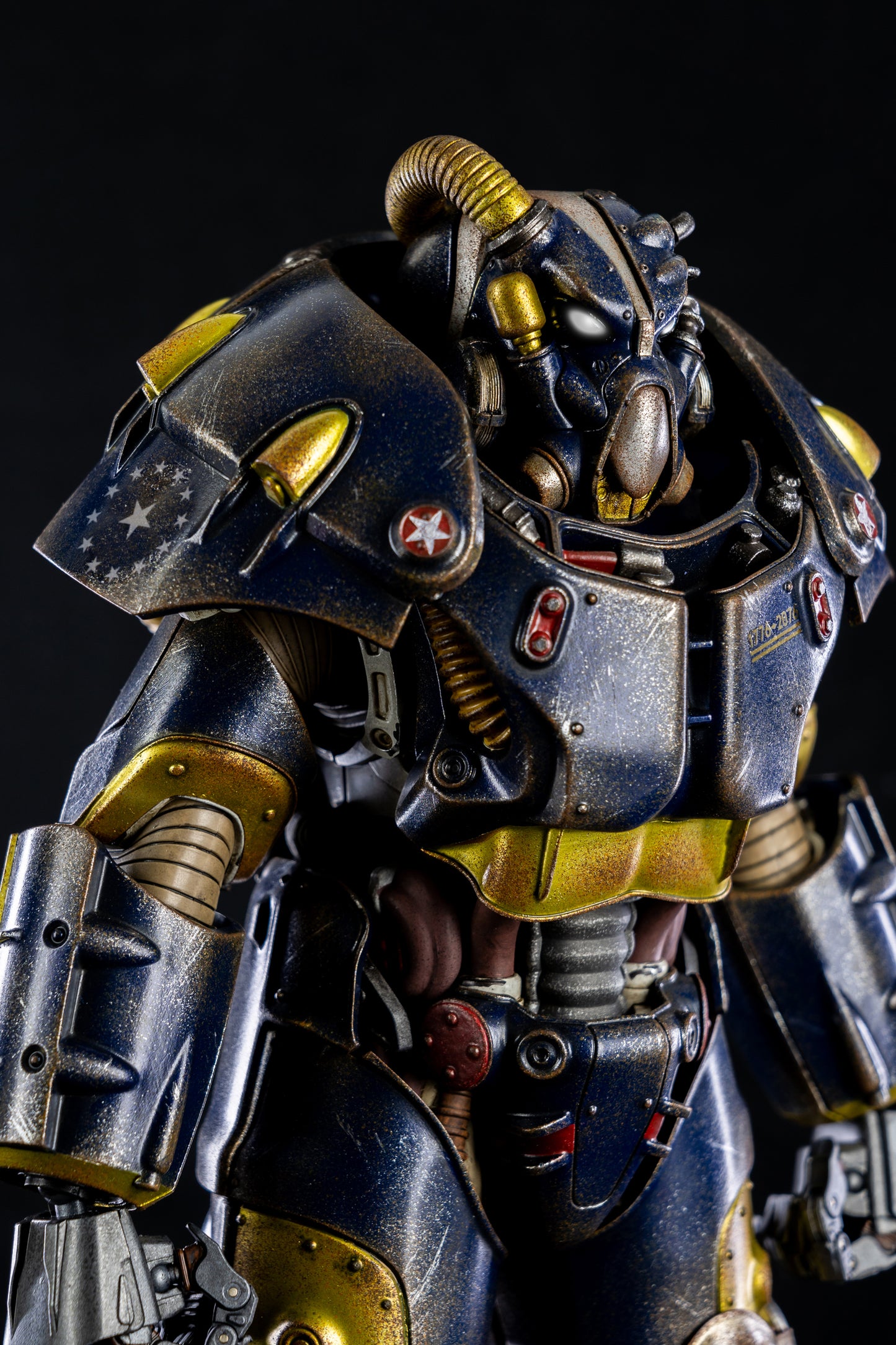 Close view of Tricentennial collectible figure