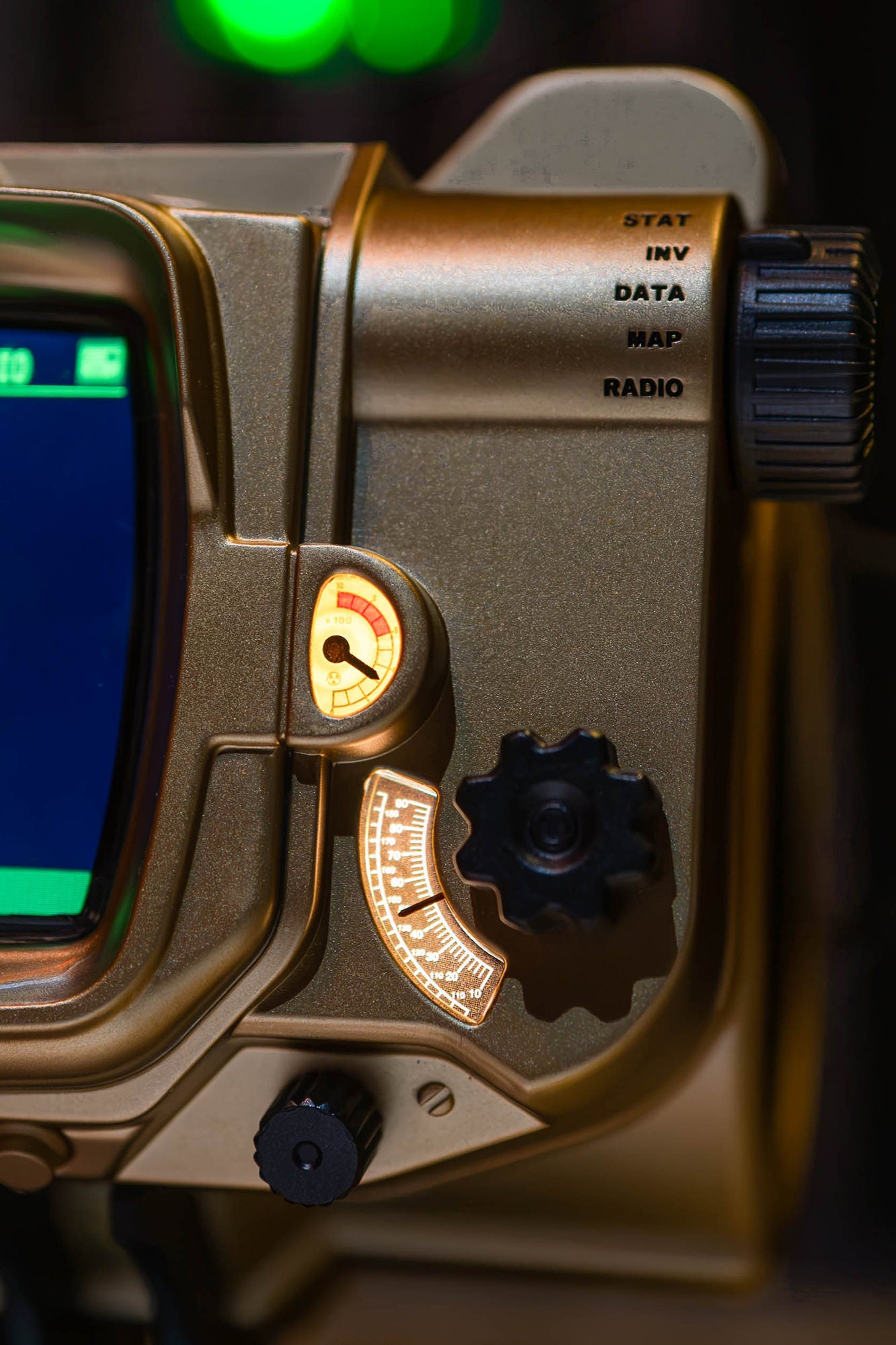 Fallout Pip-Boy 3000 Mk V Die-Cast Replica - Overseer’s Edition