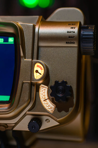 Fallout Pip-Boy 3000 Mk V Die-Cast Replica - Overseer’s Edition