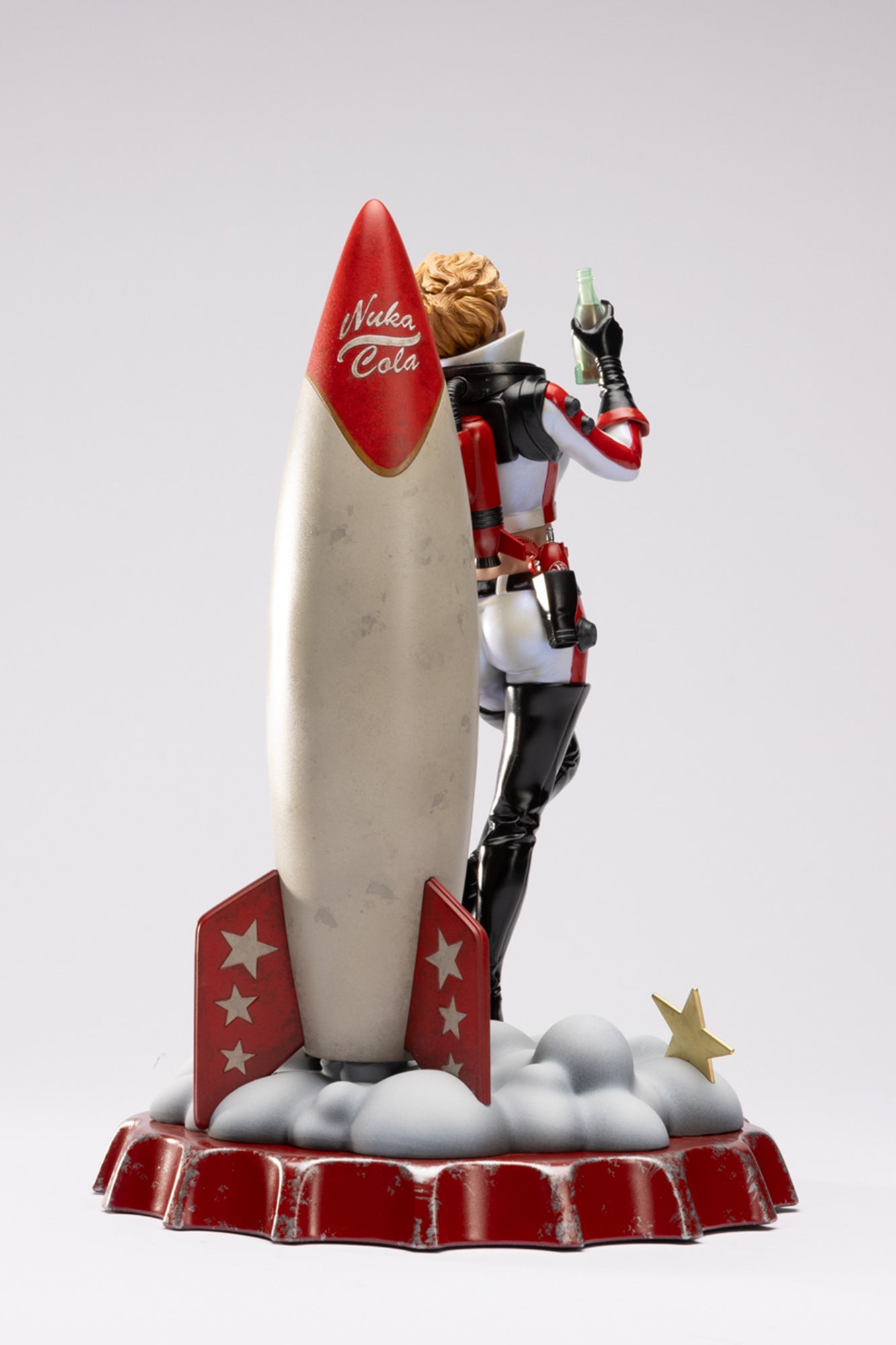 Fallout Nuka-Girl Rocketsuit Statue