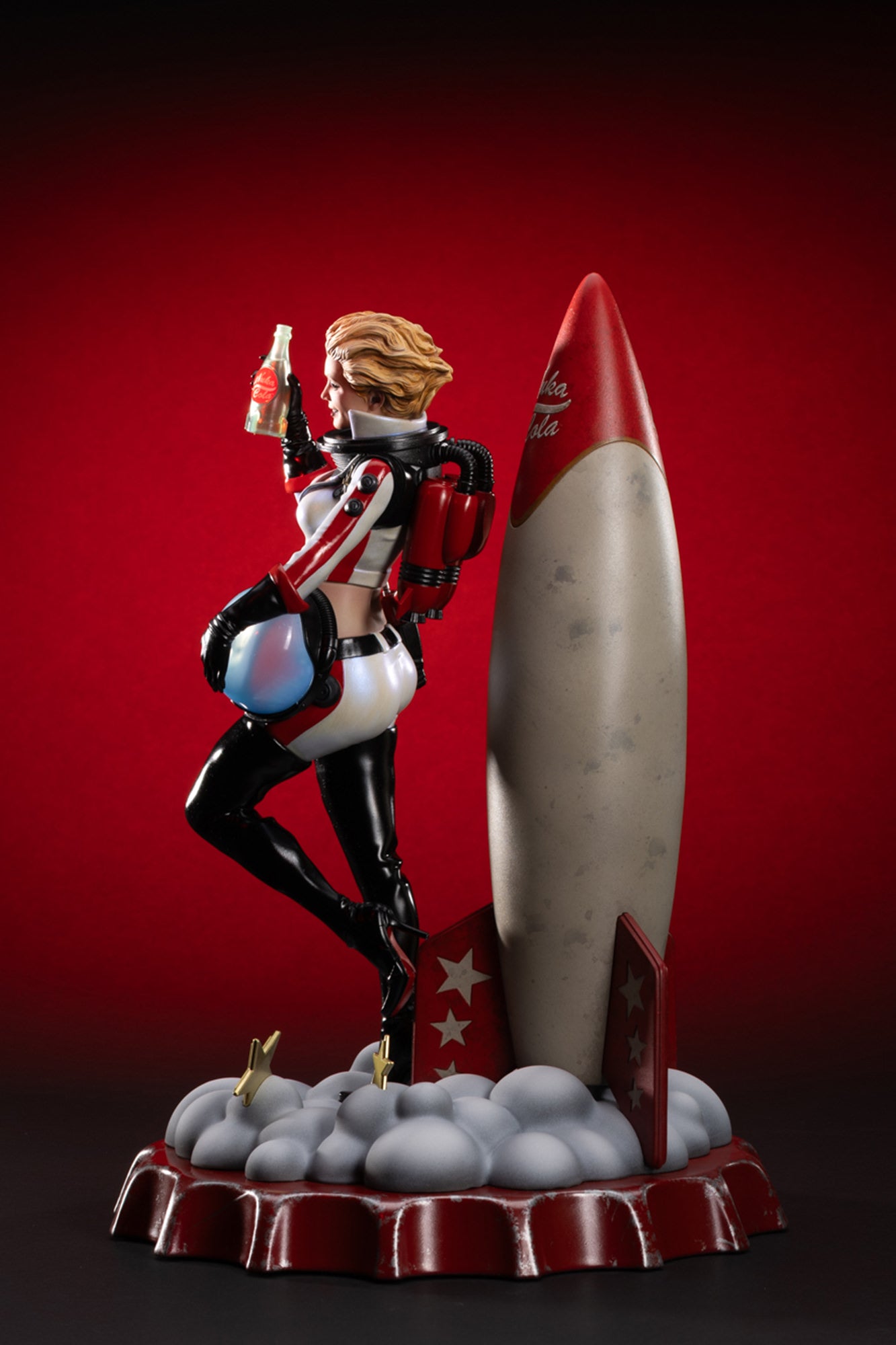 Fallout Nuka-Girl Rocketsuit Statue