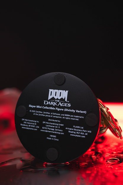 DOOM: The Dark Ages Slayer Mini Collectible Figure (Divinity Variant)
