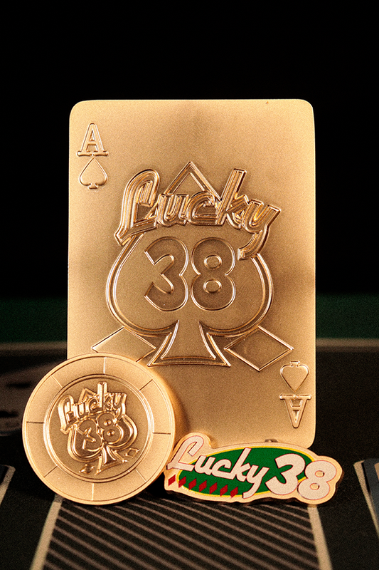 Fallout™: New Vegas Lucky 38 Metal Casino Set