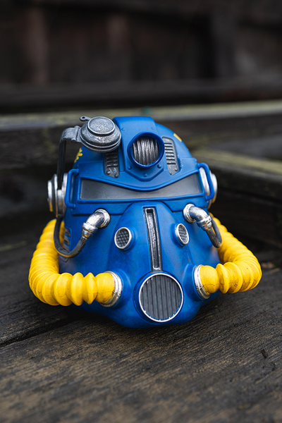Fallout Vault-Tec T-51 Power Armor Helmet Mini Desktop Statue – Official Bethesda Gear Store