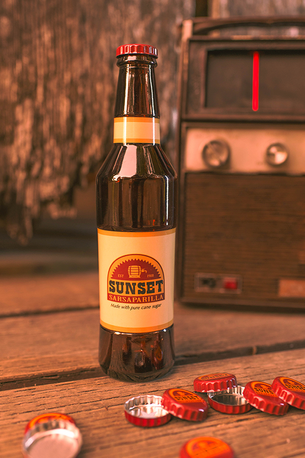 Fallout Sunset Sarsaparilla Glass Bottle & Bottle Caps
