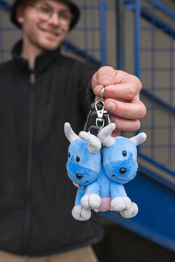 Fallout Blue Brahmin Keychain Companion