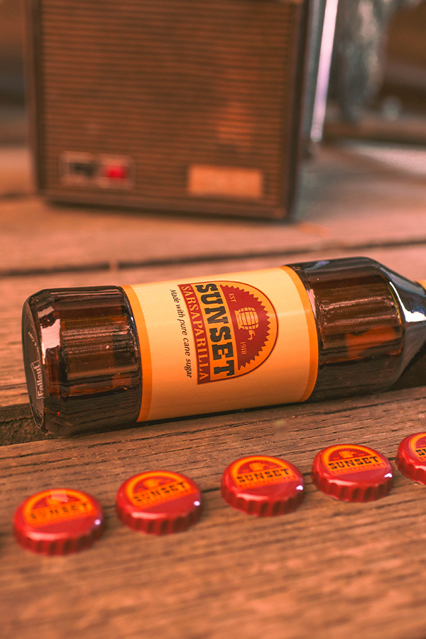 Fallout Sunset Sarsaparilla Glass Bottle & Bottle Caps