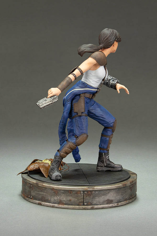 Fallout Lucy Figure - Dark Horse