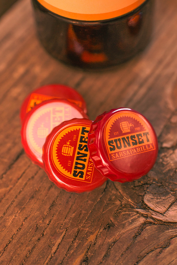 Fallout Sunset Sarsaparilla Glass Bottle & Bottle Caps