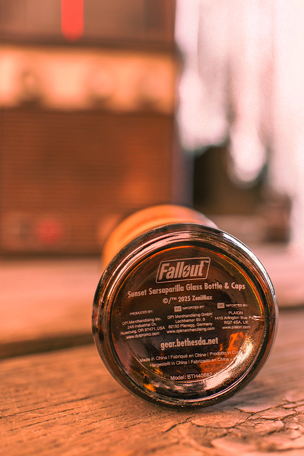 Fallout Sunset Sarsaparilla Glass Bottle & Bottle Caps
