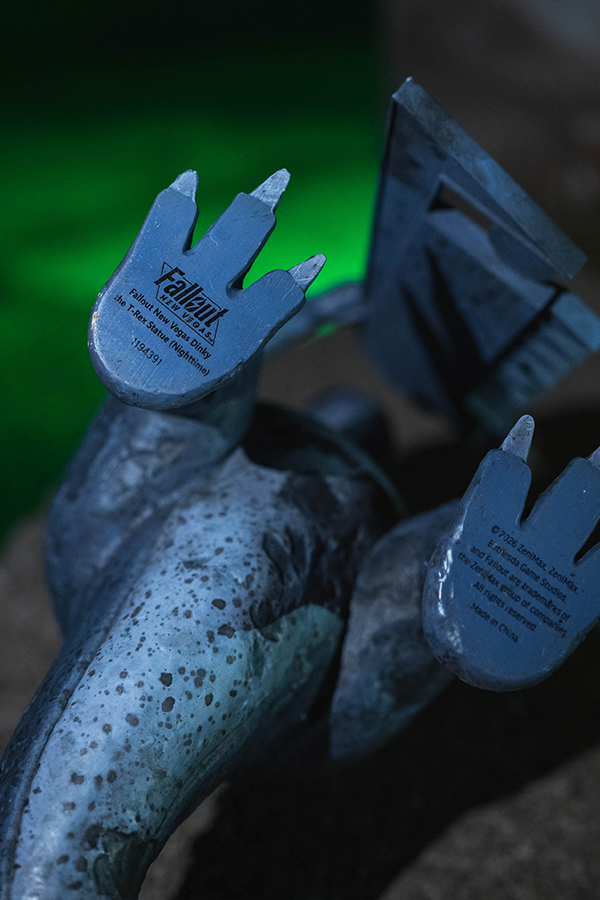 Fallout New Vegas Dinky the T-Rex Statue (Nighttime)