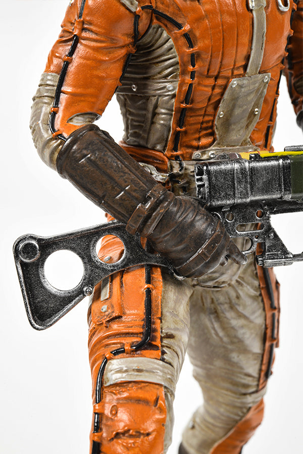 Image: Fallout Paladin Danse Statue closeup gun view 2