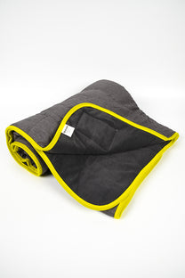 Fallout Vault-Tec General Issue Survival Blanket – Official Bethesda ...